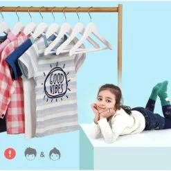 Songmics Kleiderbügel CRW06W-20, Aus Ahornholz, Für Kinder, Weiß, 20 Stück -Smart Haus Geschaf fb76357d05e11de1e6211ca421f28602ffca9b6c kleiderbuegel songmics crw06w 20 aus ahornholz